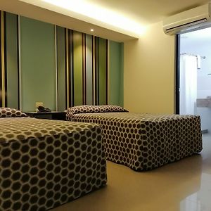 Habitación Económica con 2 Camas Individuales