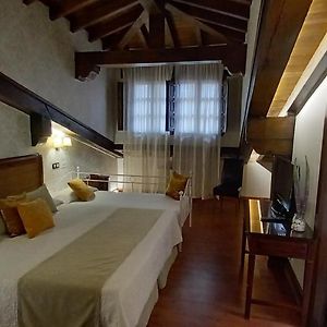 Habitación con Cama King