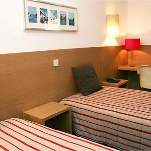 Habitación con 2 Camas Individuales