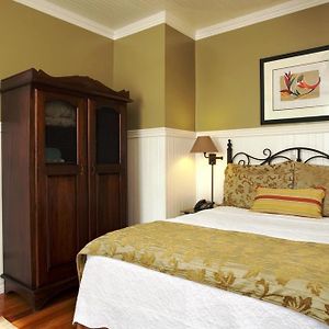 Habitación Estándar con Cama King