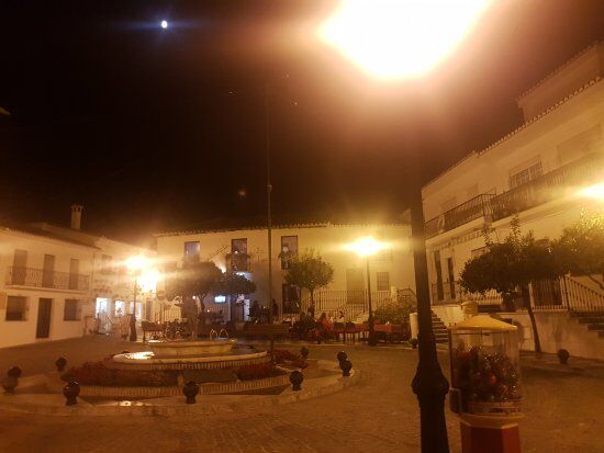 La Plaza Restaurant