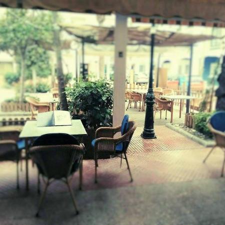 Le Petit Bistro