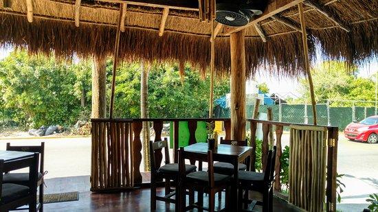 Rico Isla Restaurante Sports Bar