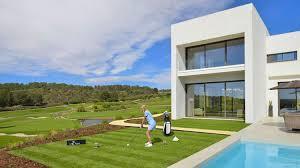 Las Colinas Golf & Country Club