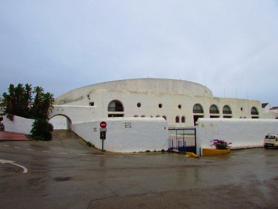 la Plaza de Toros de Estepona